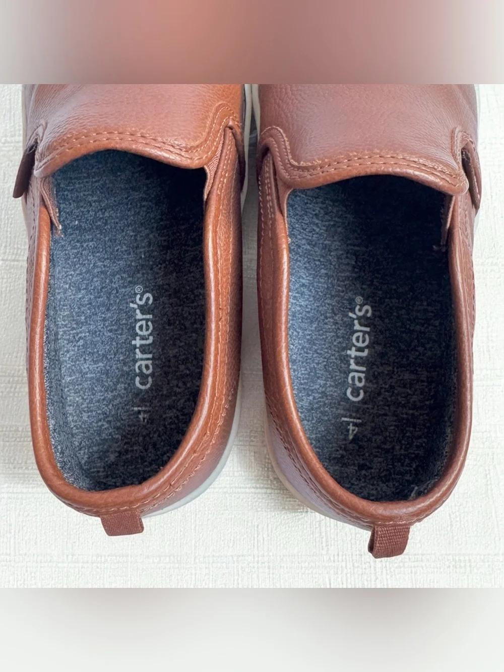 Carter's Ricky Slip-On Boys Sneaker Big Kid Size 4 Brown Worn Twice Faux Leather
